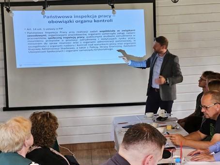 Rola i uprawnienia społecznej inspekcji pracy – Okręgowy Inspektorat Pracy w Białymstoku szkoli Związek Zawodowy „Budowlani”